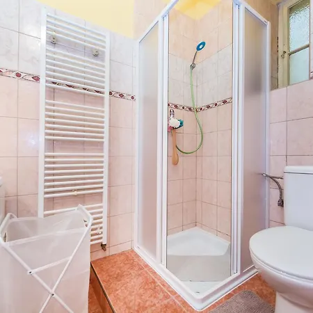 Apartment Boris Namesti Miru *