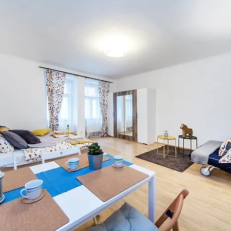 Apartment Boris Namesti Miru